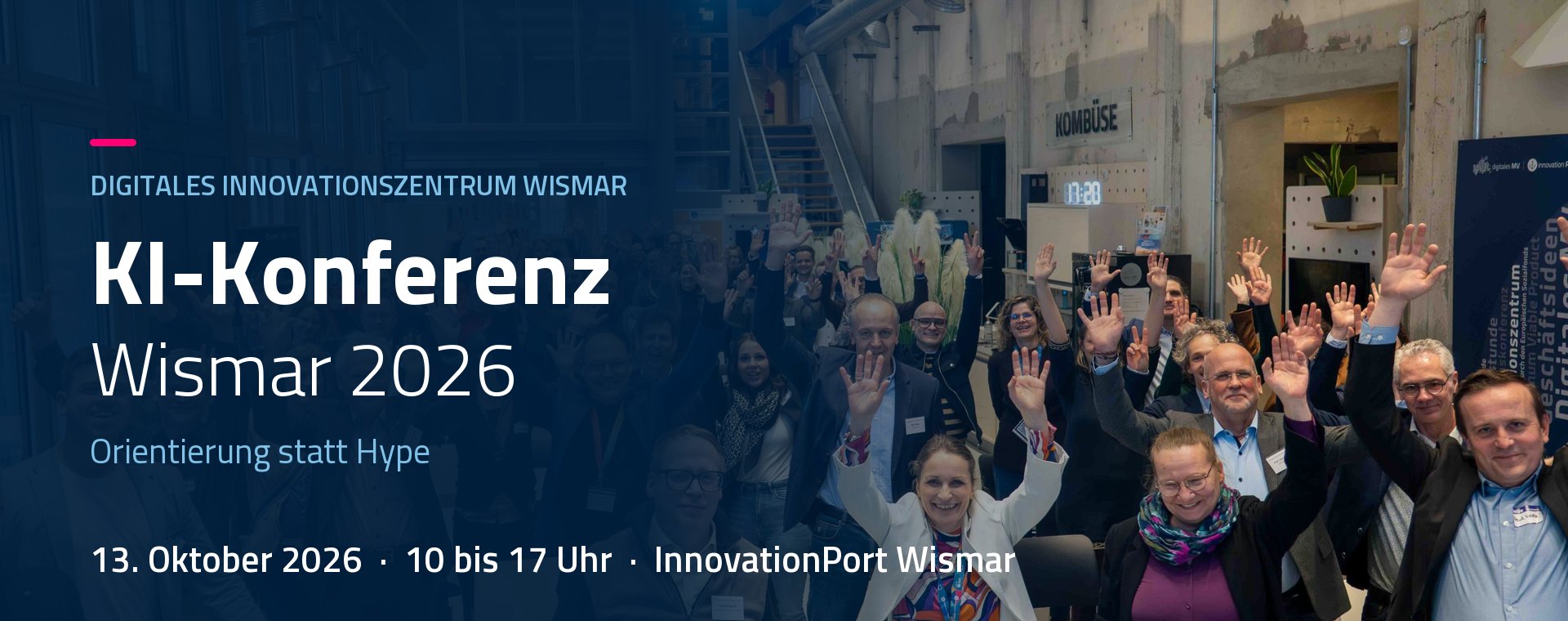 KI-Konferenz Wismar 2026 am 13. Oktober im InnovationPort Wismar, Publikum winkt in die Kamera
